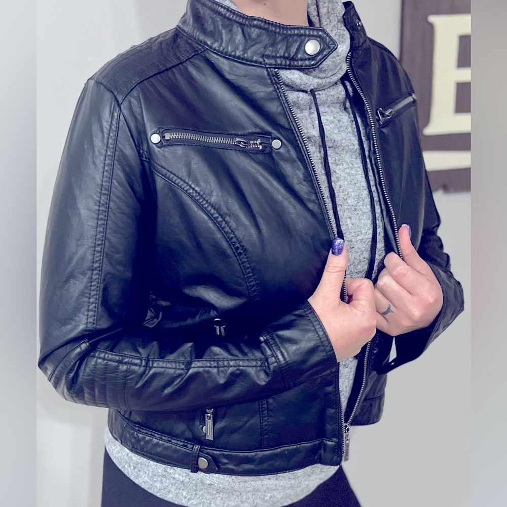 Limited Too Black Moto Leather Jacket size XL